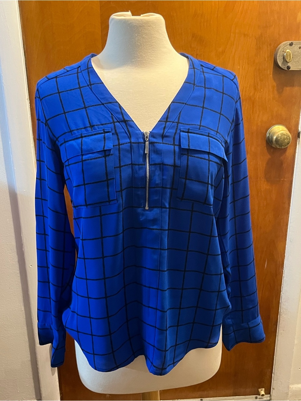 Express Royal Blue Windowpane V Neck Blouse Size Medium Zip front long sleeve